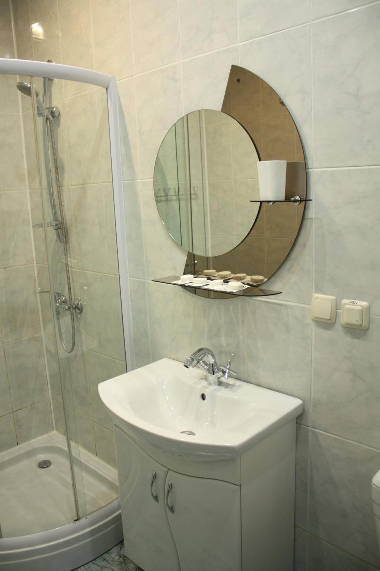Centralny Hotel Krzywy Róg Zewnętrze zdjęcie